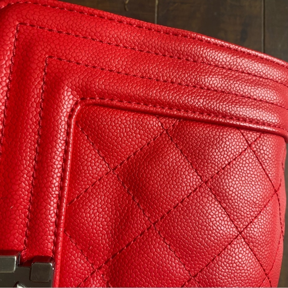 Red Quilted Crossbody Shoulder bag - Picture 11 of 16